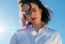 Honey Don’t – Recensione del nuovo film di Ethan Coen con Margaret Qualley e Chris Evans